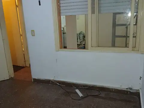 Depto Tipo Casa 4 ambientes con 2 baños