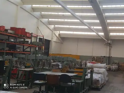 EXCELENTE GALPON INDUSTRIAL 1700M2