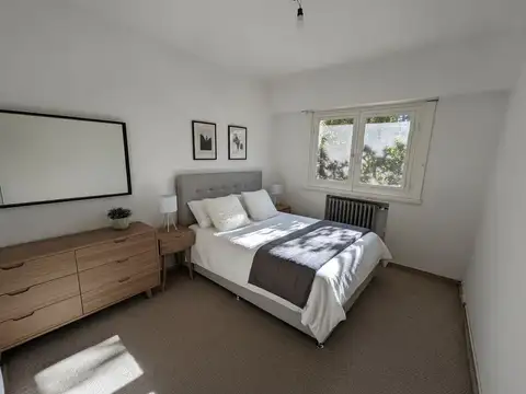 Casa en Venta con 6 cocheras