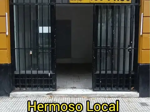 HERMOSO LOCAL CON VIDRIERA EN EXCELENTE ZONA COMERCIAL 