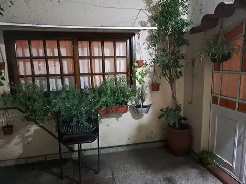 Depto Tipo Casa en Venta con 1 cocheras