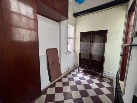 Imperdible departamento estilo PH de 3 ambientes con dependencia, muy luminoso. Caballito. APTO...