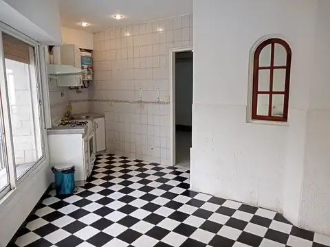 MONOAMBIENTE PLANTA BAJA SIN EXPENSAS MUY BUENA UBICACION