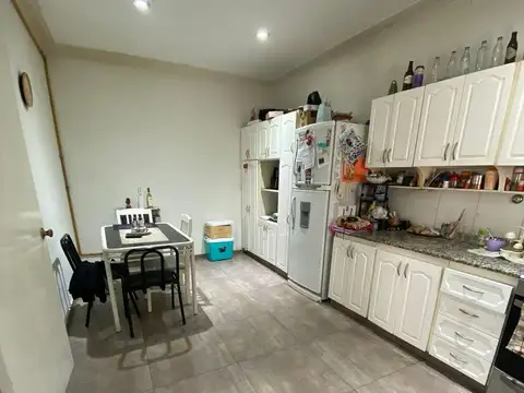 Departamento 5 ambientes con 2 baños