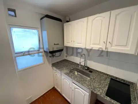 Venta de monoambiente reciclado a nuevo en Caballito