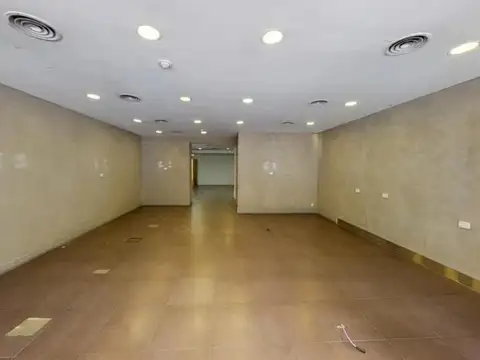 Local en Alquiler en Centro, USD 5.500