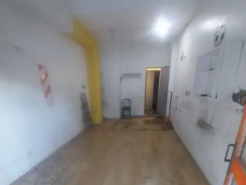 Avenida Directorio 100