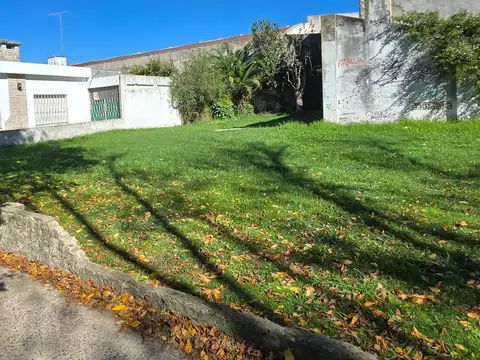 Terreno en Venta, FOS 2