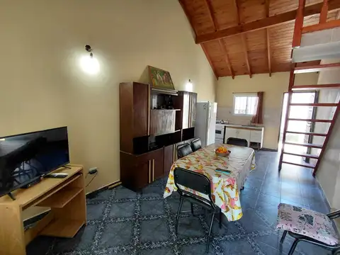 Casa 3 ambientes con 1 baño