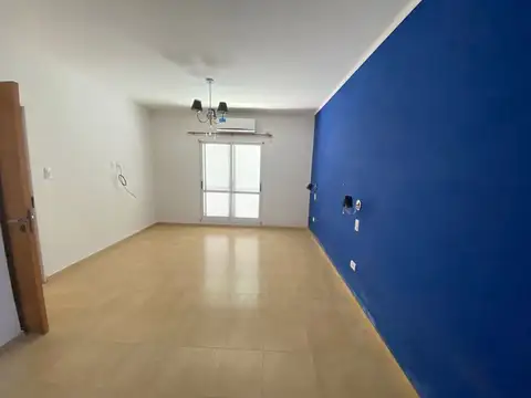 VENTA/ CASA / TRES DORMITORIOS/APTA CREDITO