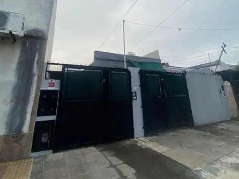 PH EN VENTA SARANDI 3 AMBIENTES