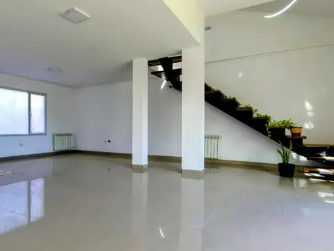 Casa en Venta en Cinco Saltos, USD 186.000