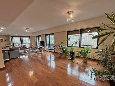 Departamento en Venta de 5 ambientes