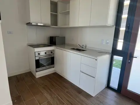 Departamento en Alquiler con 1 cocheras