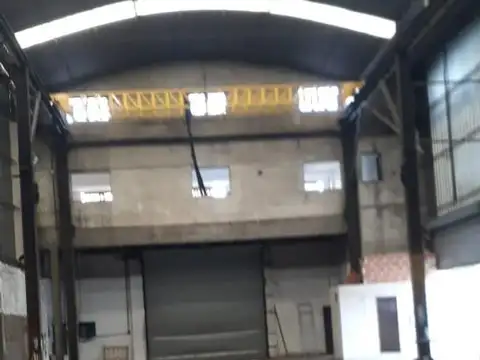 ALQUILER- GALPON - 600MTS Wilde E/ camion Z Industrial
