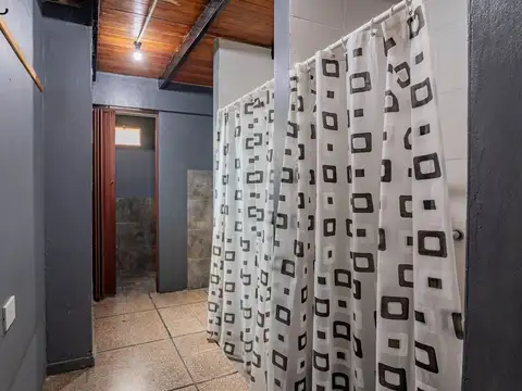 Local en Venta 58 años