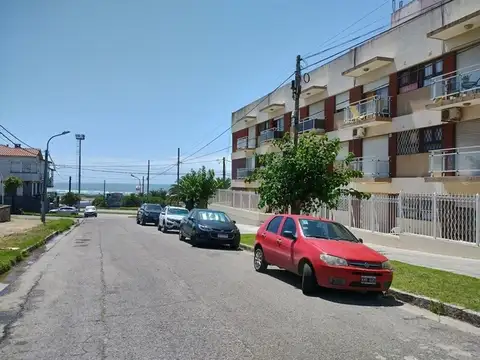 Monseñor De Andrea 2800