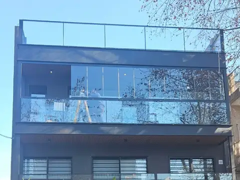 EXCELENTE DEPTO DE 2 AMB CON AMPLIA TERRAZA - APTO CREDITO -