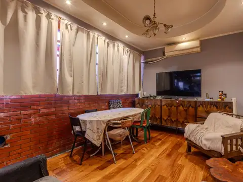 Depto Tipo Casa en Venta de 4 dormitorios