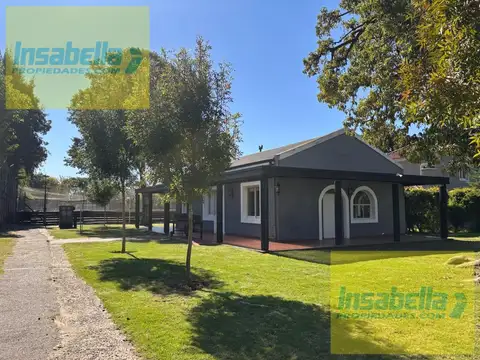 Casa en Venta con 3 cocheras