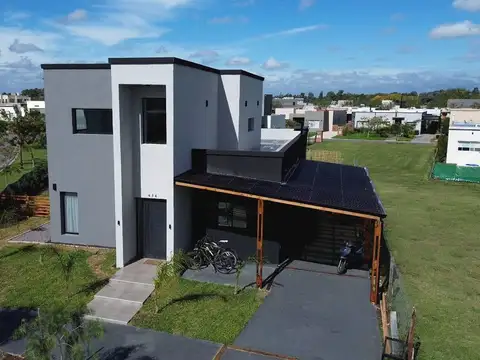 VENTA CASA 5 AMBIENTES SAN RAMON - PILAR DEL ESTE