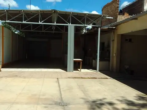 VENTA DE GALPON EN GUAYMALLÉN