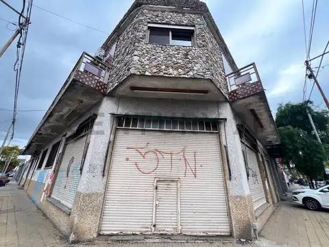 Local en Venta 151 años