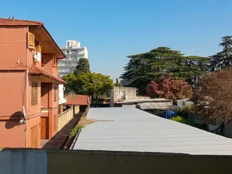 2 Ambientes con balcón en Villa Ballester