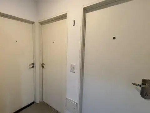 Oficina 2 ambientes con 1 baño