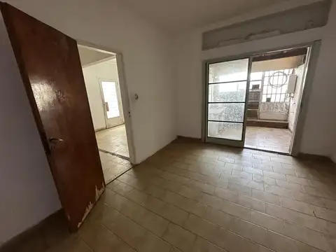 Depto Tipo Casa 4 ambientes con 1 baño