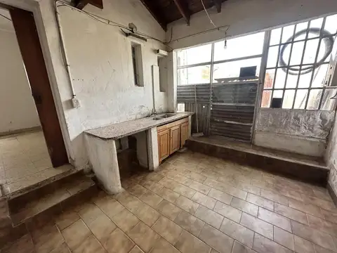 Depto Tipo Casa en Venta 50 años