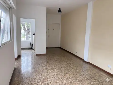 Departamento en Alquiler en Olivos, $ 650.000