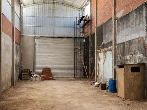 DEPOSITO EN VENTA A ESTRENAR DE 400m2 - CIUDADELA