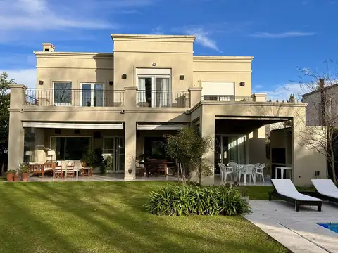 Casa en Alquiler en Santa Barbara, USD 4.900