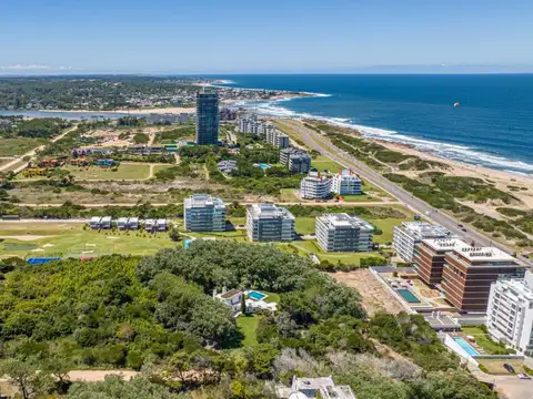 Lote de 1 ha. en Rincon del Indio a 1 cuadra del mar