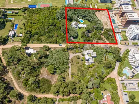 Lote en venta de 1 ha. en Rincon del Indio a 1 cuadra del mar 100