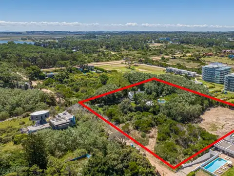 Lote en venta de 1 ha. en Rincon del Indio a 1 cuadra del mar