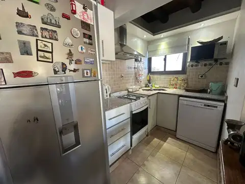 Casa 7 ambientes con 3 baños