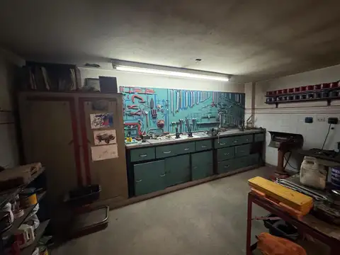 Galpón sobre lote de 432 m2