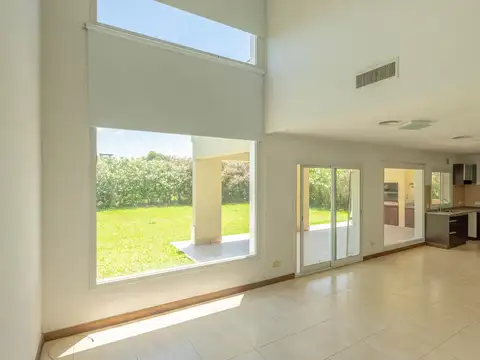 Casa en Alquiler al Noreste