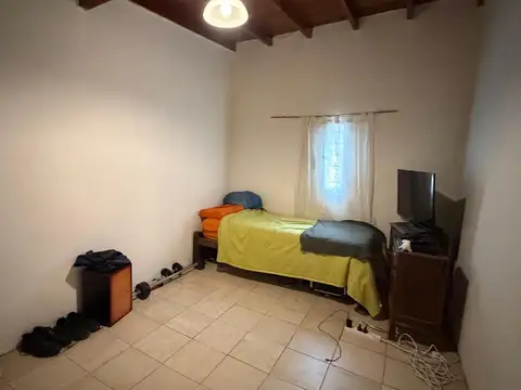 Casa 3 ambientes con 2 baños