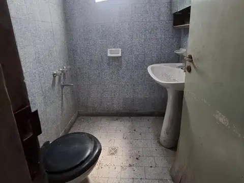Venta Casa - Lote. Lanus Este