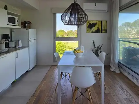 Departamento de 2 ambientes con vista al rio en alquiler CON MUEBLES en Tigre 100