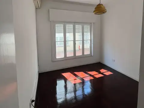 PH de 3 Ambientes a 2 Cuadras de Las Lomitas