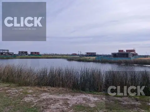 Venta - Terreno en Amarras Lote 1054 Metros  - Orientación Norte - Puertos del Lago