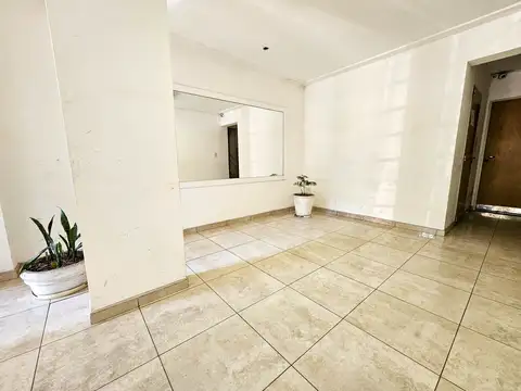 Montevideo 1000, Piso 5