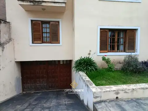 CASA EN VENTA EN B° QUEBRADA DE LAS ROSAS