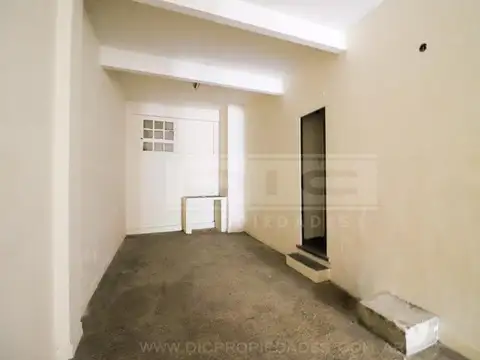 Av. Libertador al 1100 entre Julio Argentino Roca y Gdor. Vernet