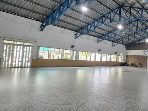 Galpon en Venta 39  mts Fondo