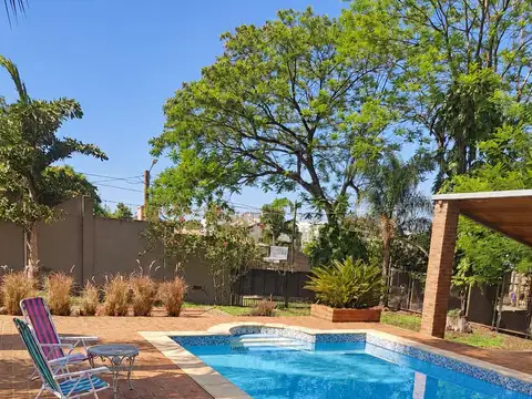 Casa 6 ambientes con 4 baños